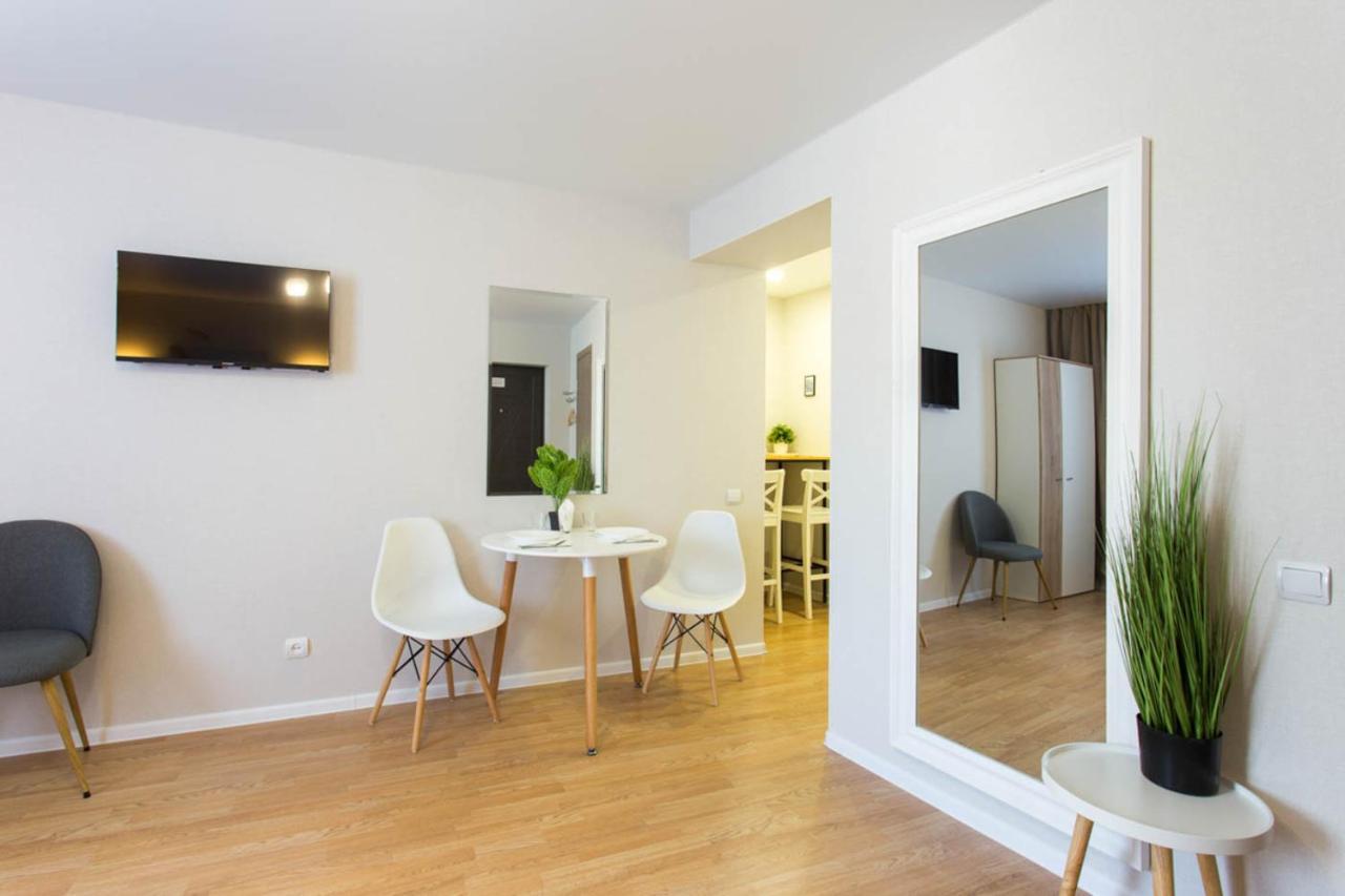 Apartment In The City Center - Gimnasiyna Naberezhna 24A-1 Харков Екстериор снимка