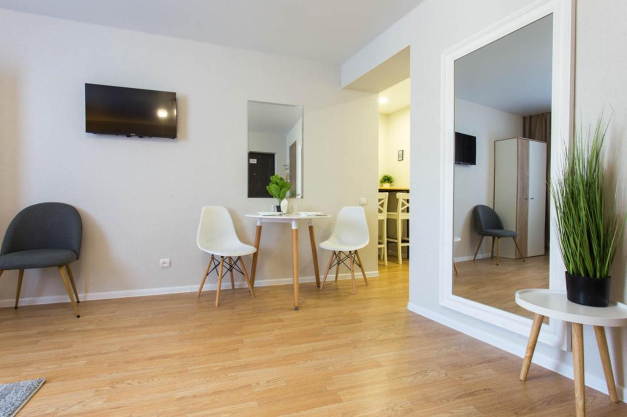 Apartment In The City Center - Gimnasiyna Naberezhna 24A-1 Харков Екстериор снимка
