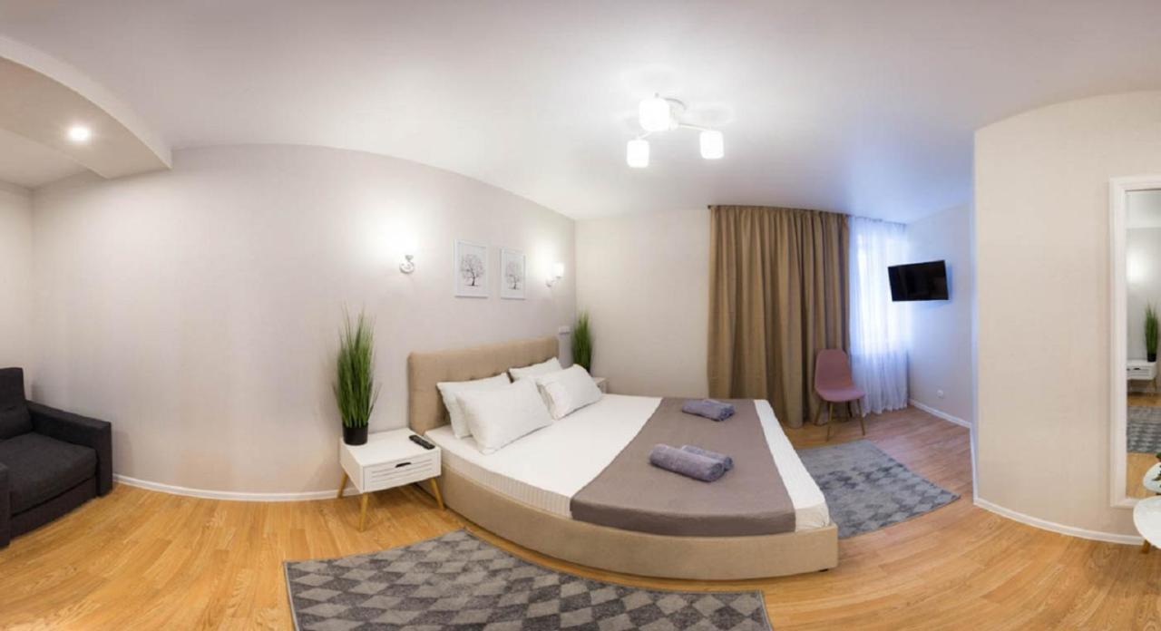 Apartment In The City Center - Gimnasiyna Naberezhna 24A-1 Харков Екстериор снимка
