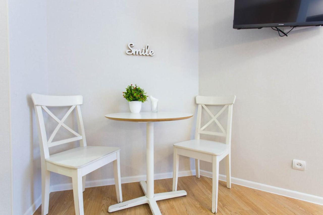 Apartment In The City Center - Gimnasiyna Naberezhna 24A-1 Харков Екстериор снимка