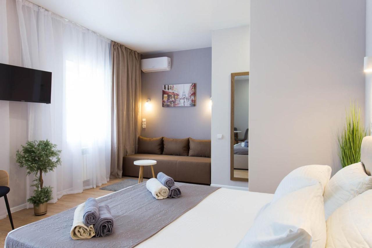 Apartment In The City Center - Gimnasiyna Naberezhna 24A-1 Харков Екстериор снимка