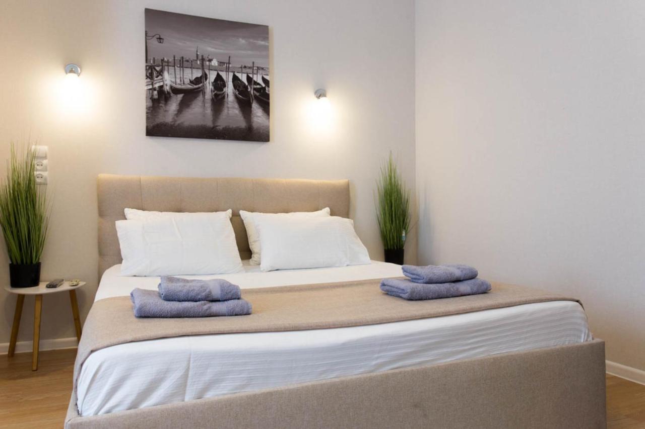 Apartment In The City Center - Gimnasiyna Naberezhna 24A-1 Харков Екстериор снимка