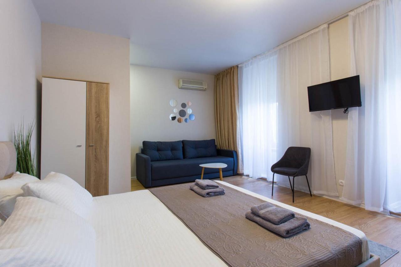 Apartment In The City Center - Gimnasiyna Naberezhna 24A-1 Харков Екстериор снимка