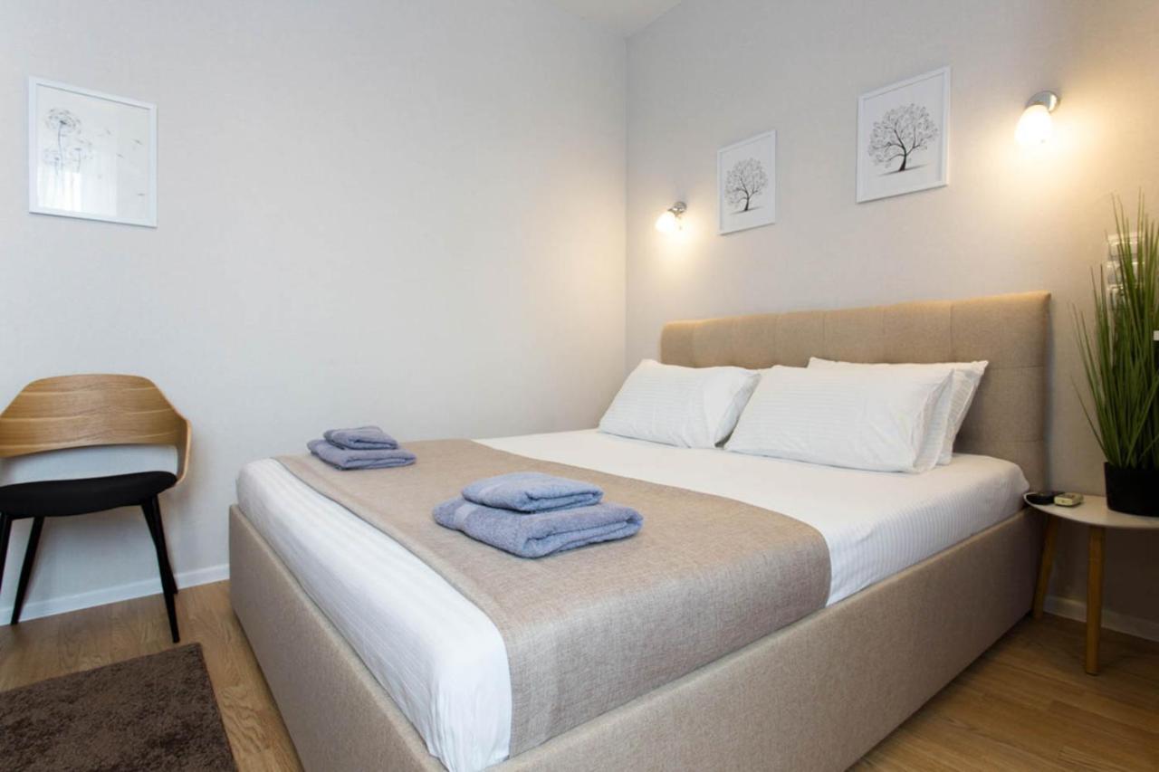Apartment In The City Center - Gimnasiyna Naberezhna 24A-1 Харков Екстериор снимка