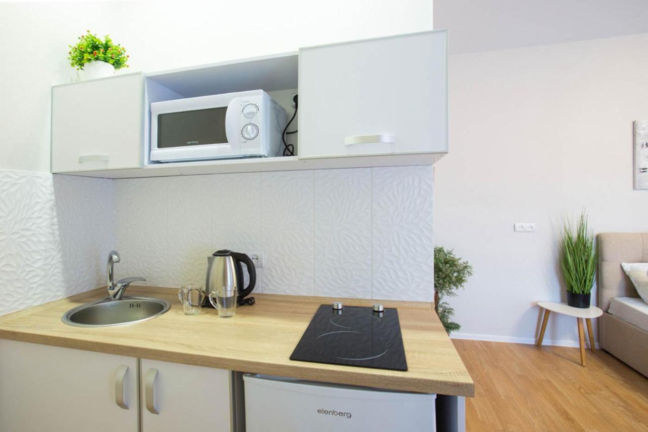 Apartment In The City Center - Gimnasiyna Naberezhna 24A-1 Харков Екстериор снимка