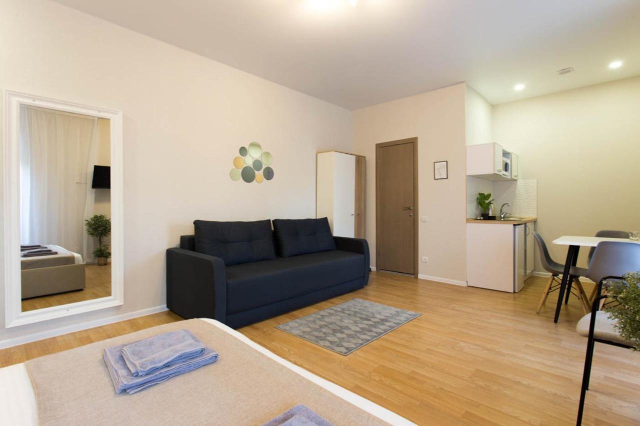 Apartment In The City Center - Gimnasiyna Naberezhna 24A-1 Харков Екстериор снимка