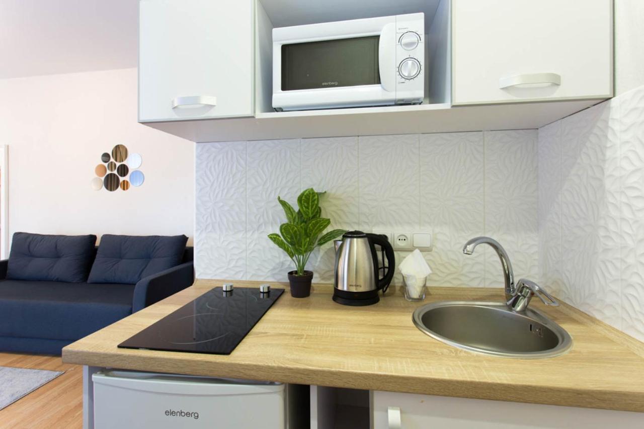 Apartment In The City Center - Gimnasiyna Naberezhna 24A-1 Харков Екстериор снимка