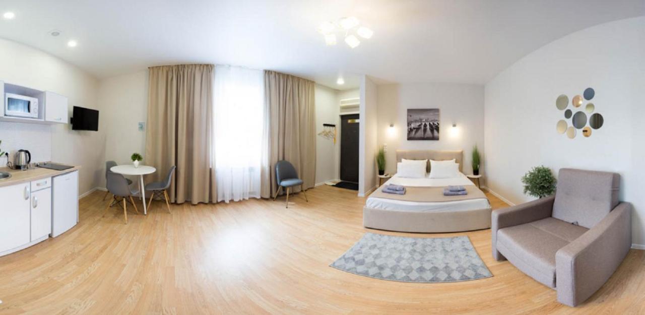 Apartment In The City Center - Gimnasiyna Naberezhna 24A-1 Харков Екстериор снимка